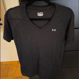 Black Under Armour Tshirt